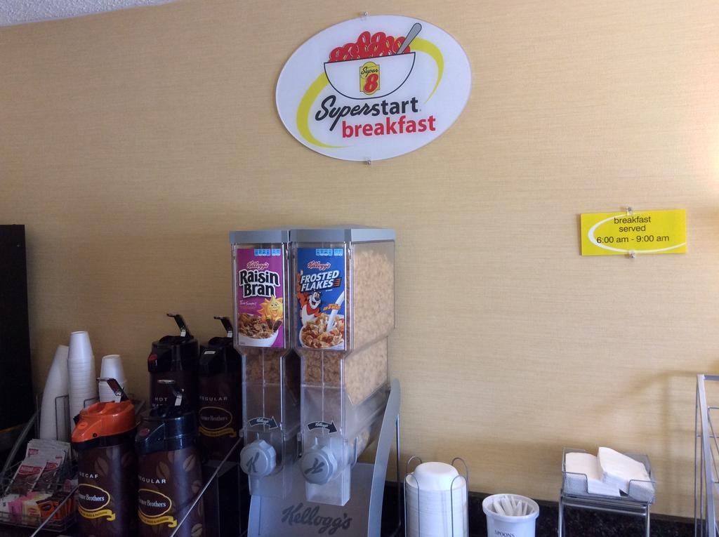 Super 8 By Wyndham Motel 3*